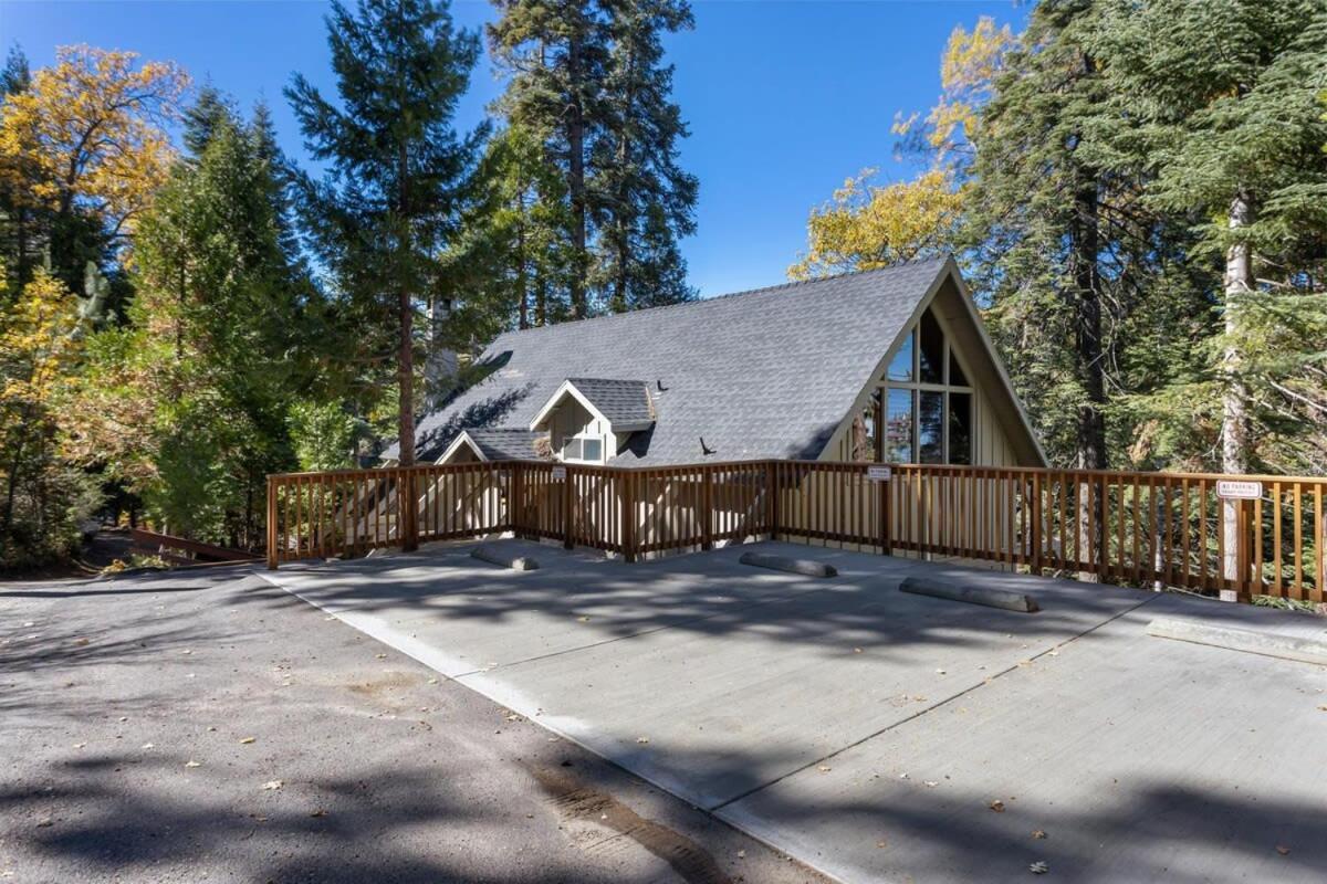Snowflower Cabin Modern Luxe, 2 Level, 1500 Sqft, Ac, View, Dogs, Walk To Village Лейк-Эрроухед Экстерьер фото